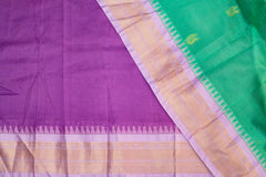 Graceful Green Silk Cotton Saree with Lavender Zari Border & Elegant Detailing