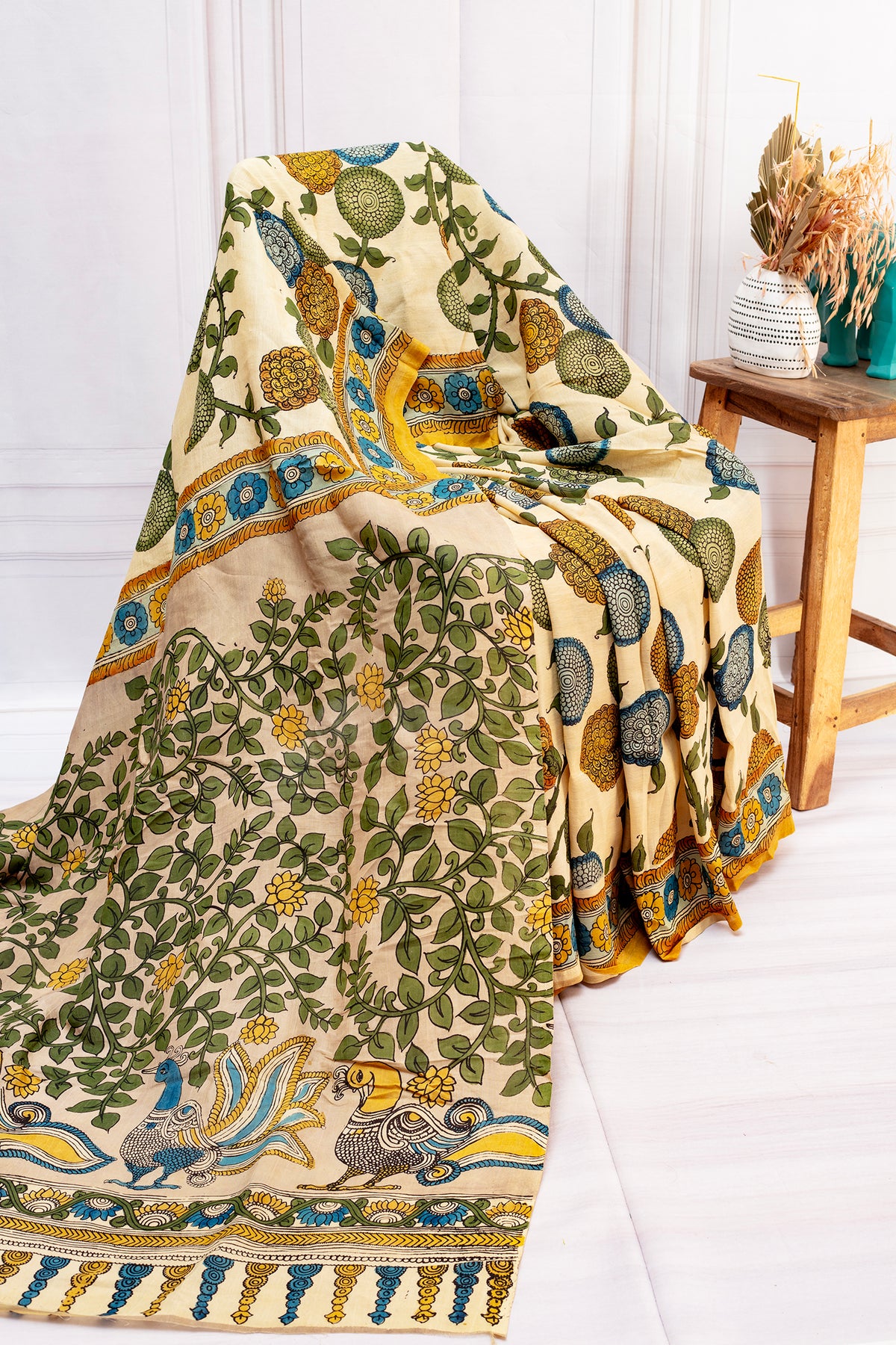 Ivory Bloom Kalamkari Assam Silk Saree – Nature-Inspired Grace