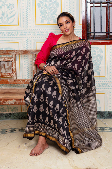 Black with Beige Paisley & Checks Pattern Maheswari Silk Saree