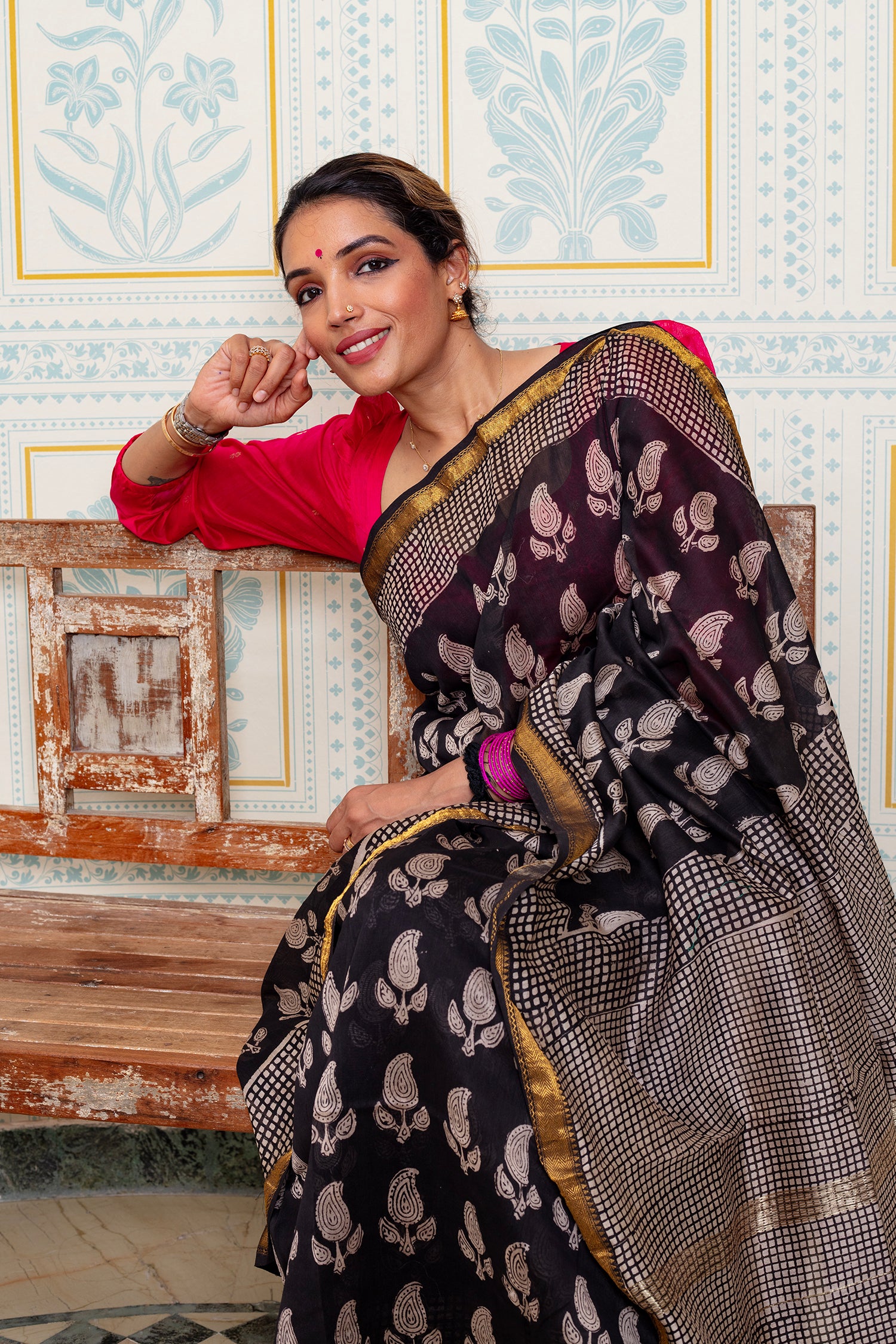 Black with Beige Paisley & Checks Pattern Maheswari Silk Saree