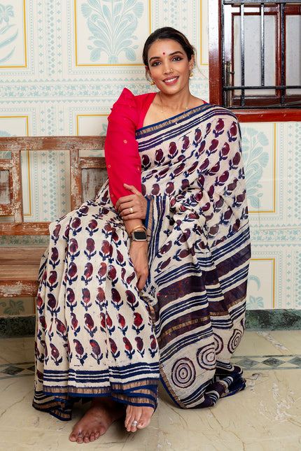 Cream And Indigo Maheswari Silk Saree With Traditional Leaf Motif