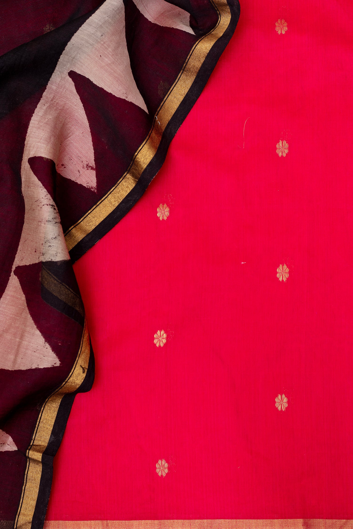 Black With Geometric & Paisley Motifs Maheswari Silk Saree