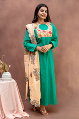 Emerald Green Embroidered Cotton Top with Scalloped Floral Dupatta
