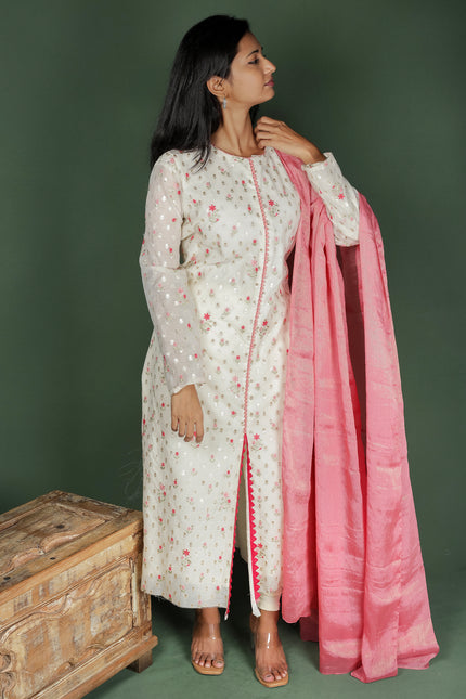 Off-White Chanderi Kurta With Tissue Dupatta