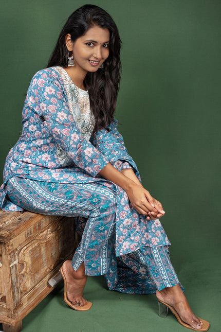 Blue Block Print Cotton Kurtha Set with Cotton Bloack Print Dupatta