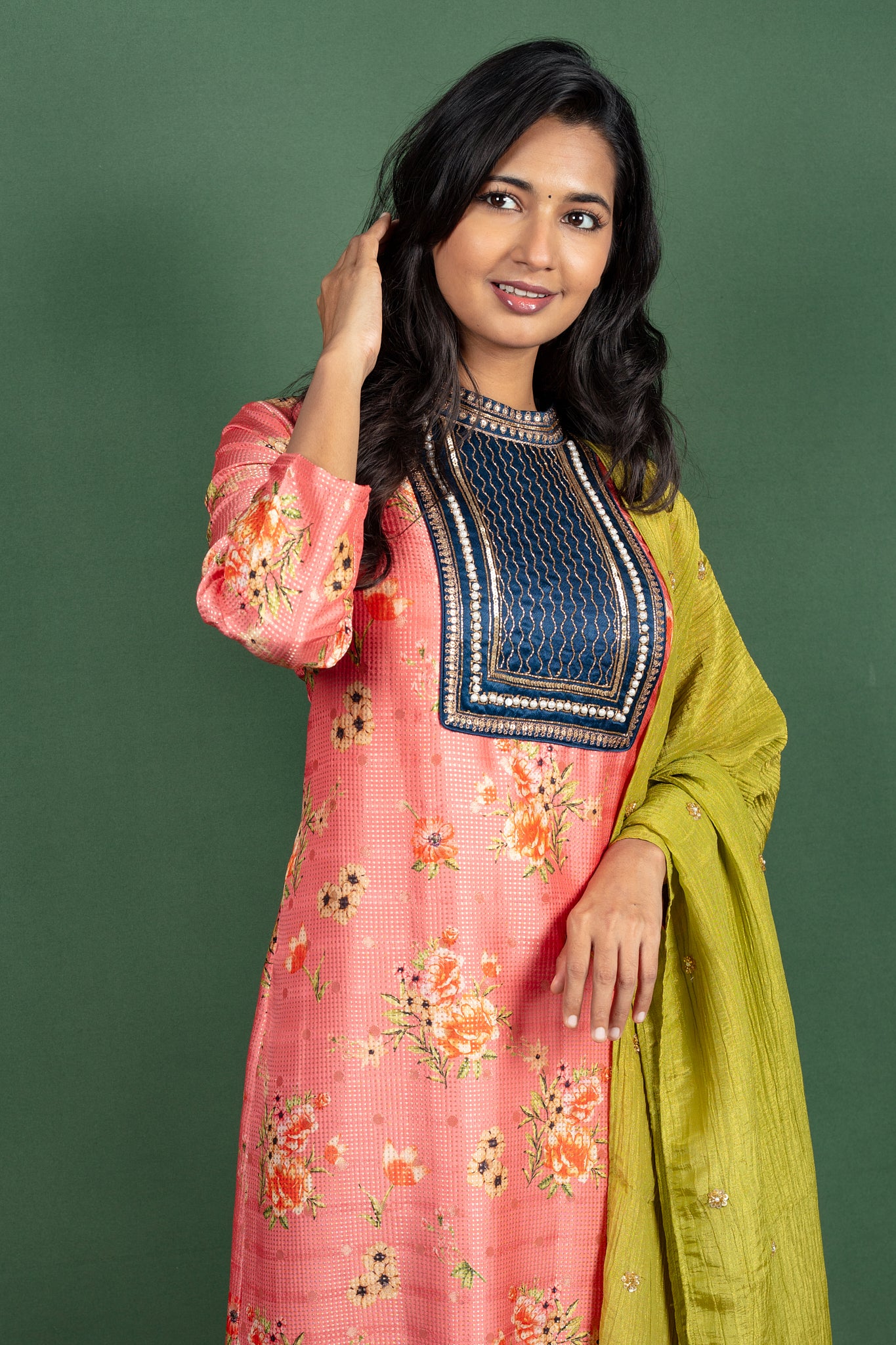 Pink Closed Collar Floral Silk Cotton Kurtha with Crushed Silk Dupatta