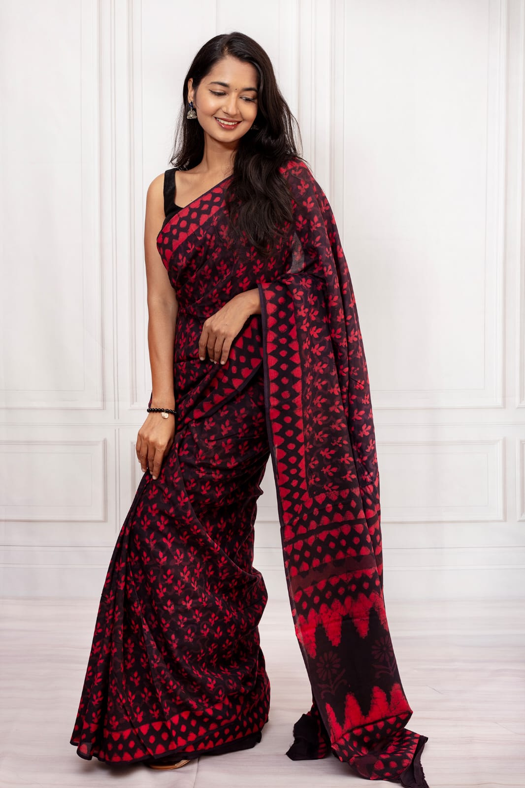 Black & Crimson Red Floral Printed Cotton Saree